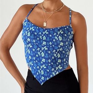 Julia plisse top blue floral